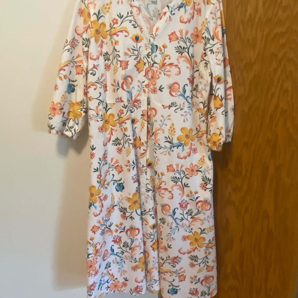 Dress - Picture 4 of 8